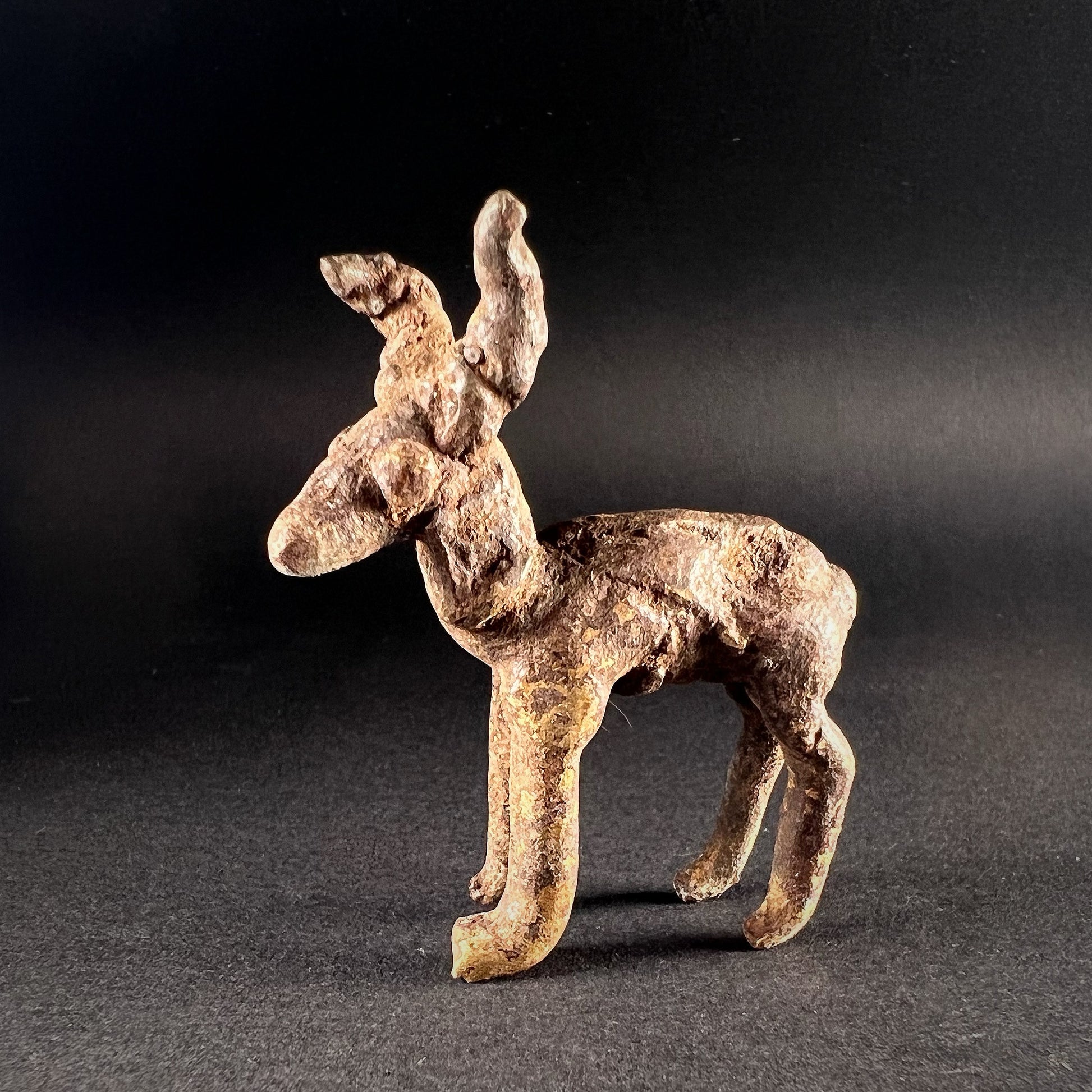 Antilope figure made out of bronze. Asanti tribe gold weight.