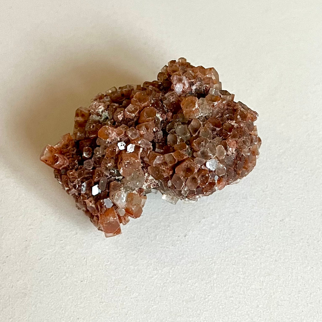 Aragoniittiklusteri - Sputnik-muoto