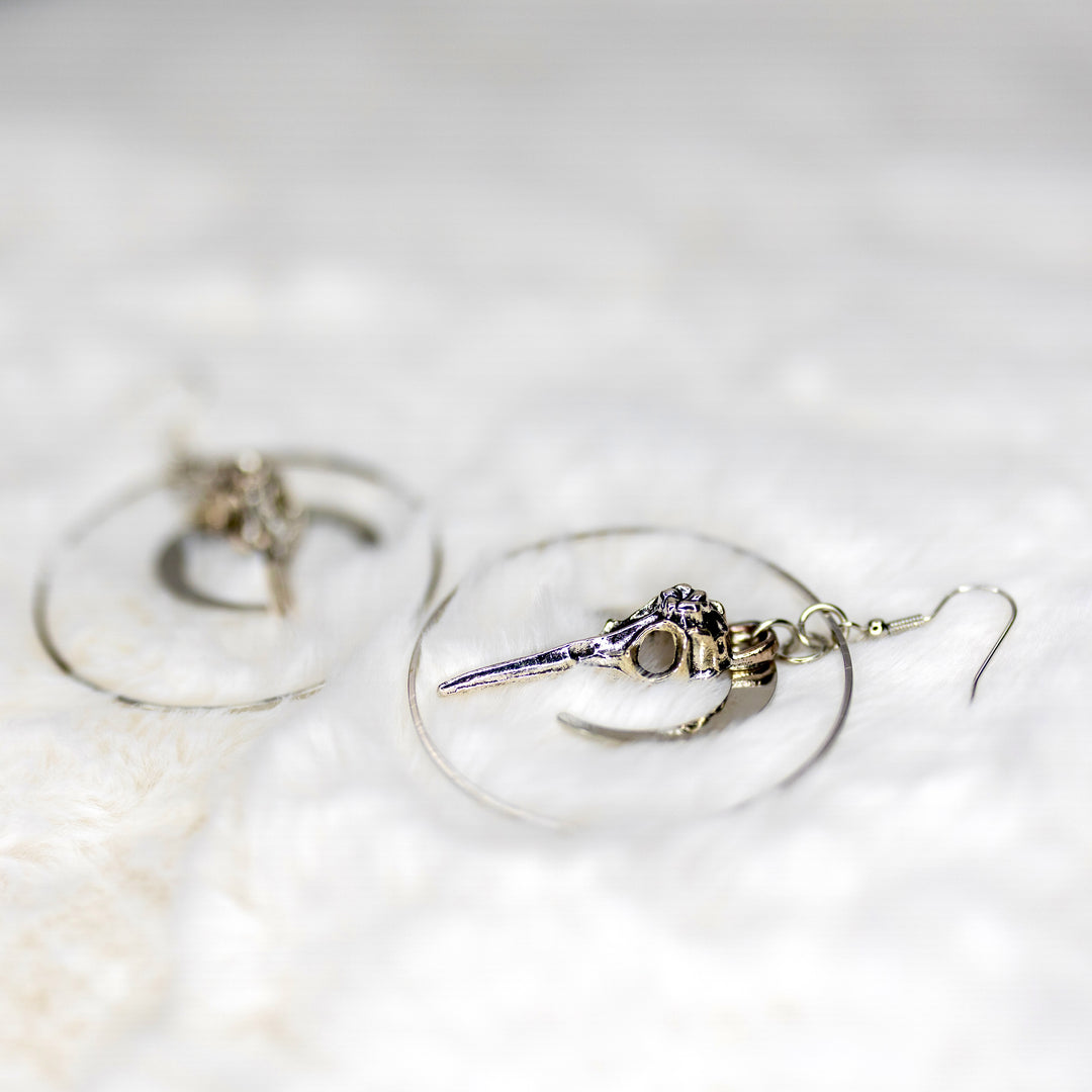 Metalliseoskorvakorut, täydellinen lahja mystiikan ystävälle - Alloy earrings, the perfect gift for a lover of mysticism