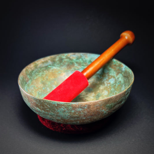 Singing bowl Thadobati, antique, M size
