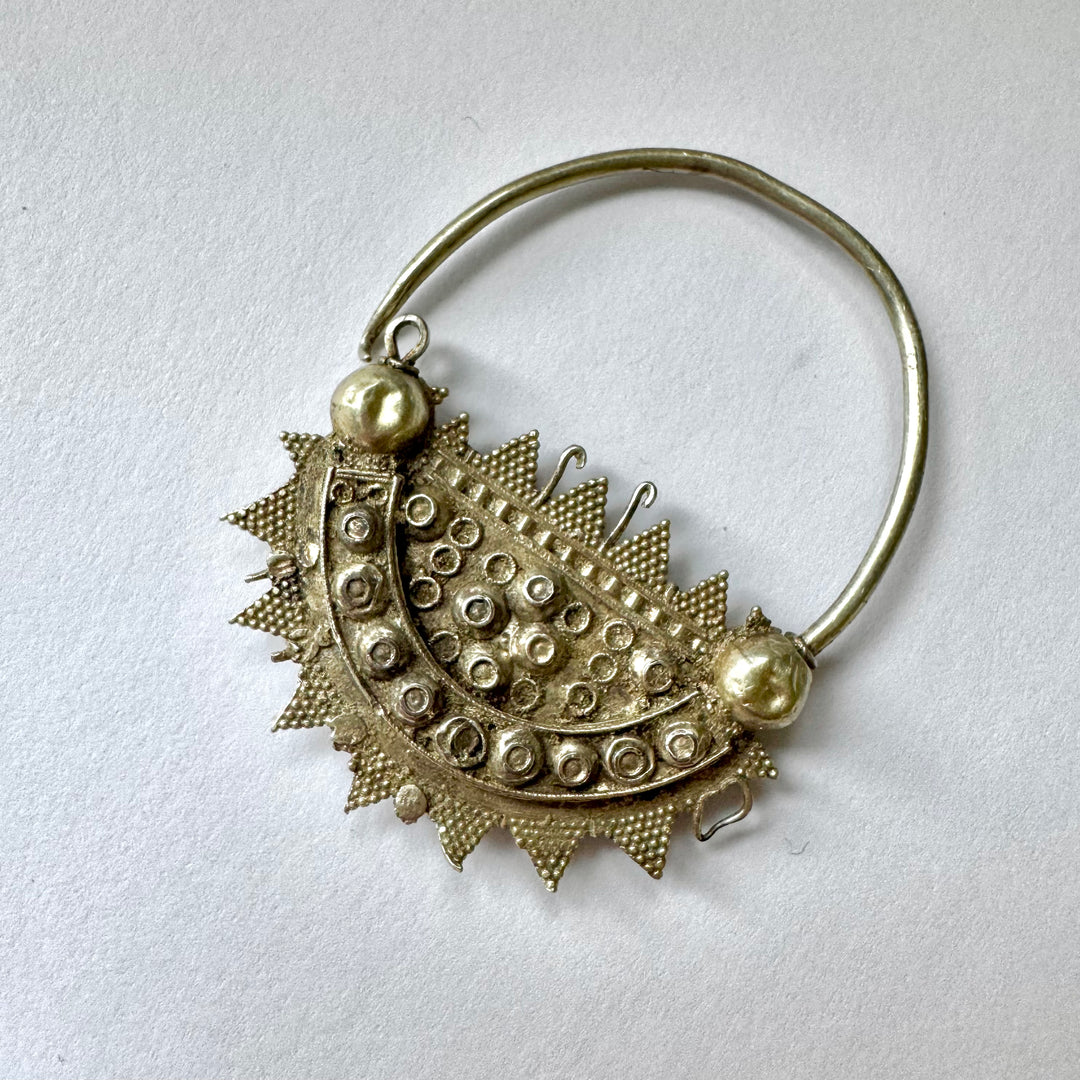 Beautiful crescent moon pendant, 1100-1300 AD