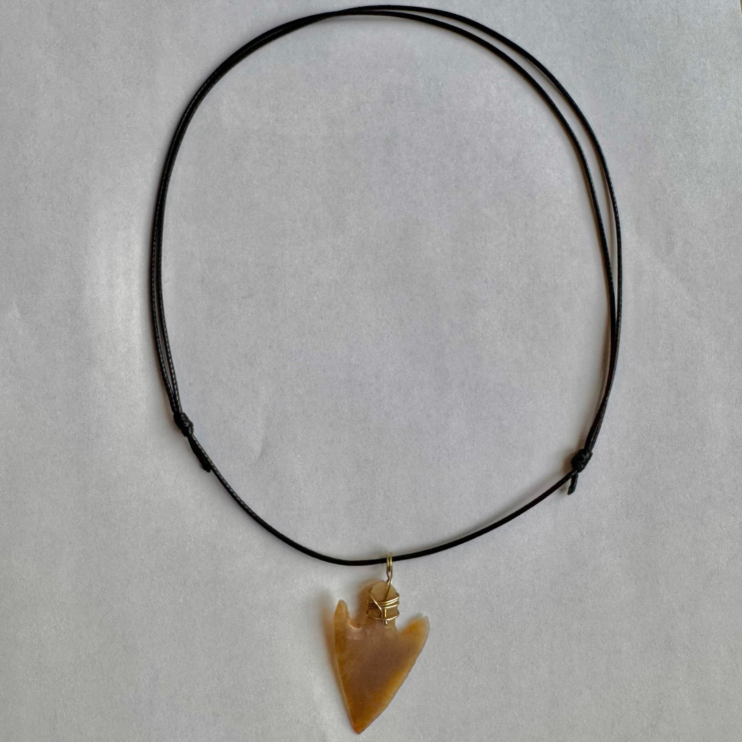 Kaulakoru - nuolenkärki kivikaudelta