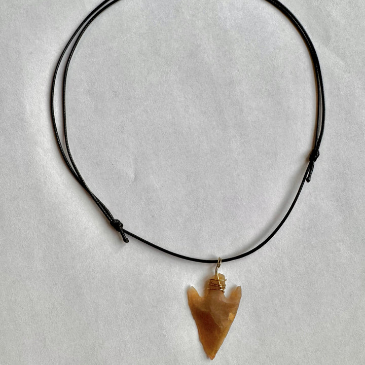 Kaulakoru - nuolenkärki kivikaudelta