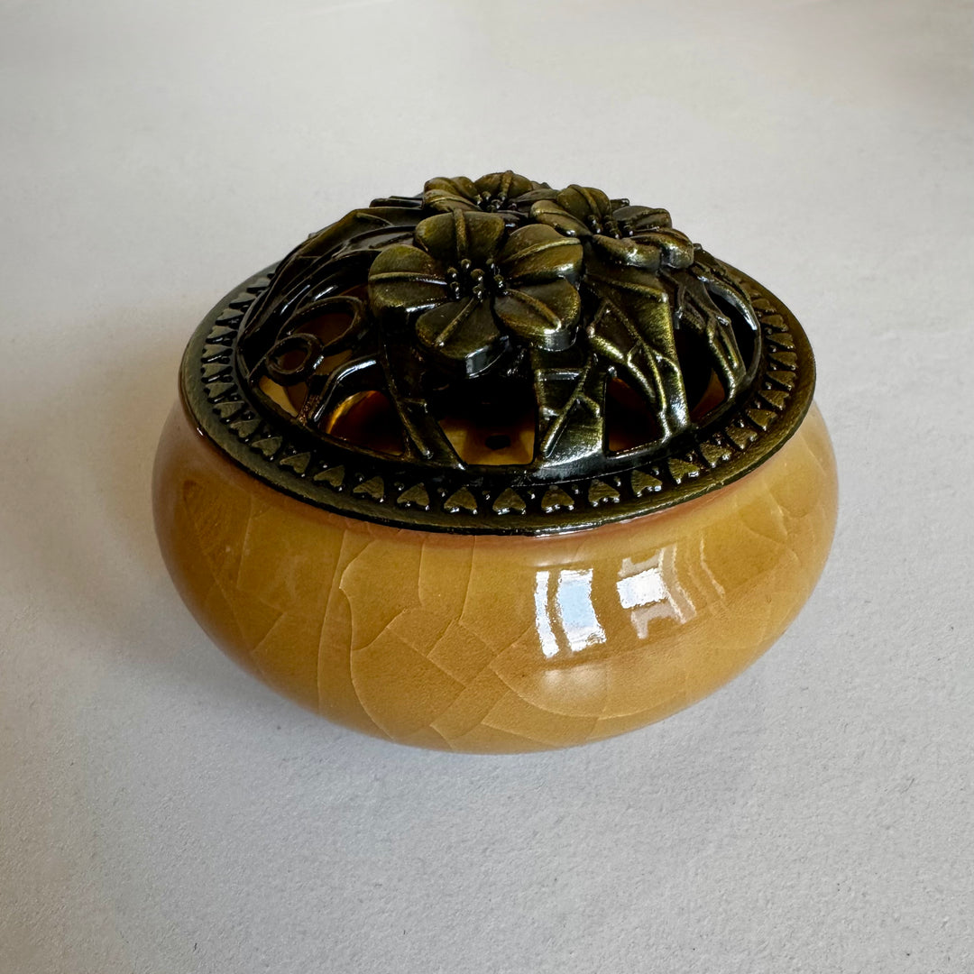 Ceramic incense burner