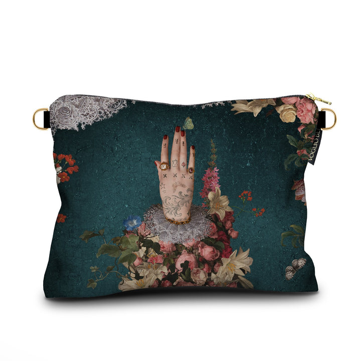 Mano Poderosa velvet bag
