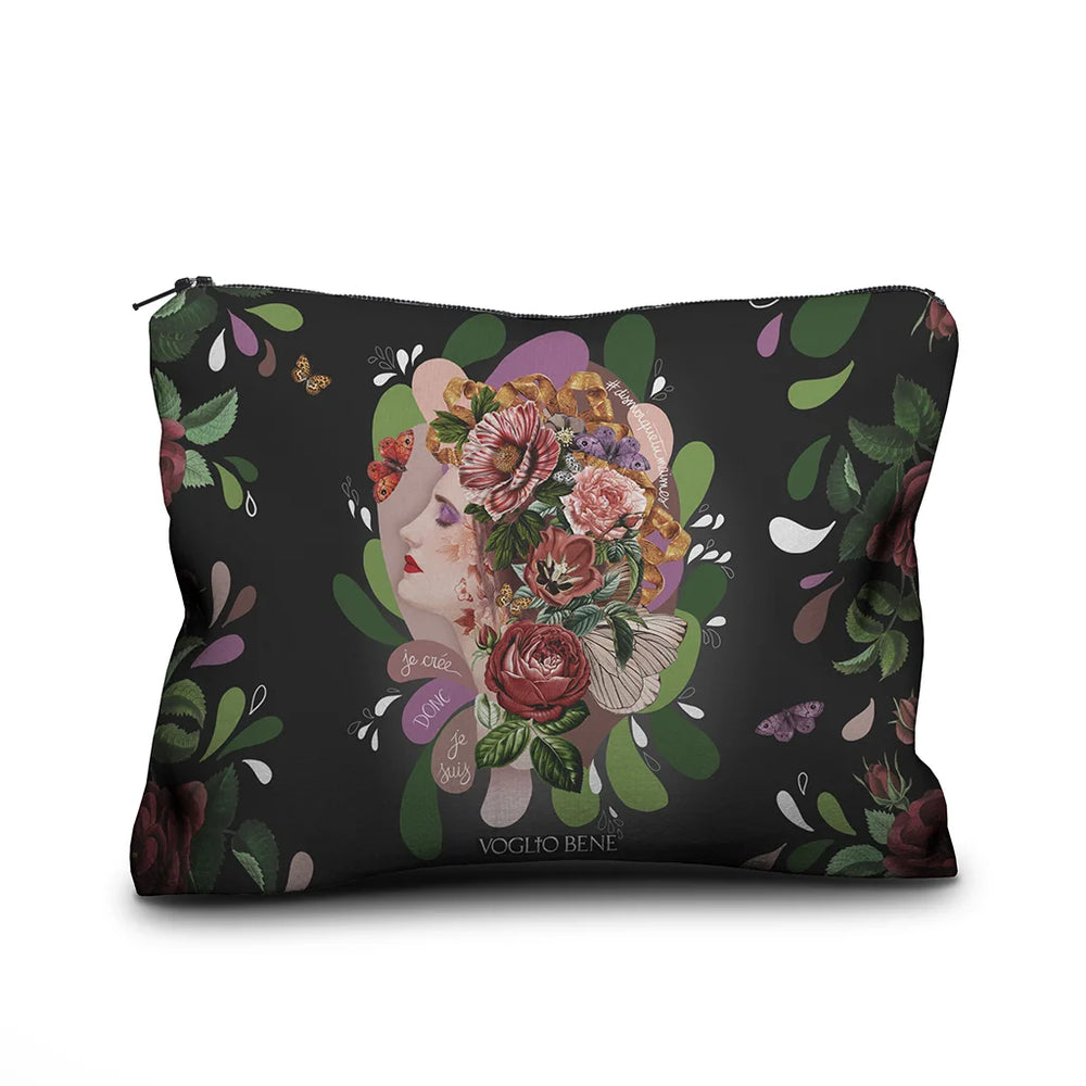 Voglio Bene “I Think” -samettipussukan takanäkymä, koko 17 × 23 cm, jossa sama naisen sivuprofiilikuva toistuu pussukan toisella puolella.
Back view of a Voglio Bene “I Think” velvet pouch, size 17 × 23 cm, featuring the same decorated female side profile artwork repeated on the reverse side.