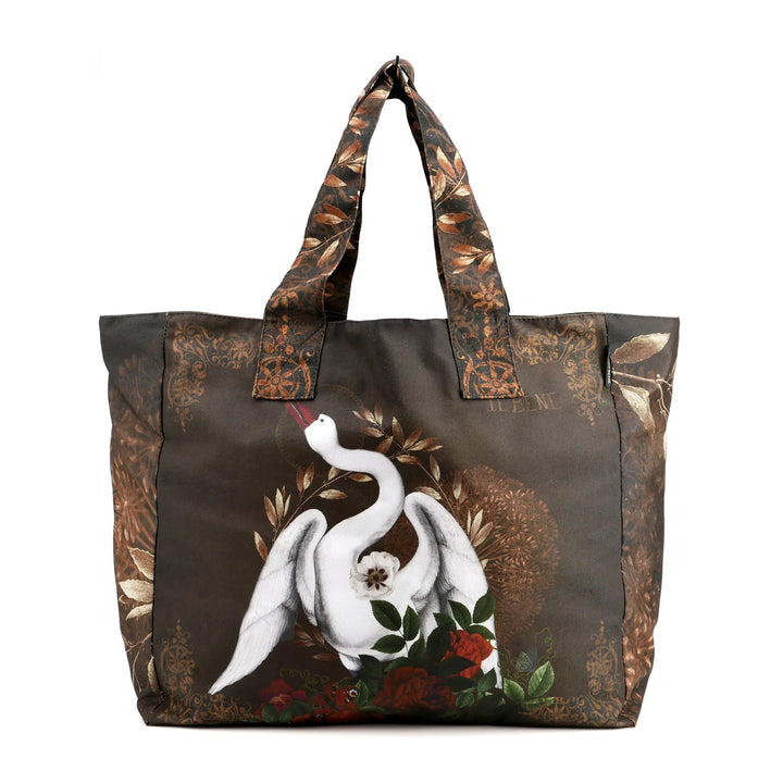 Voglio Bene -tote bag, etupuoli, kuvassa valkea joutsen, symboloi puhtautta ja hengellistä kirkautta. - Voglio Bene tote bag, front view, featuring a white swan, symbolising purity and spiritual clarity.