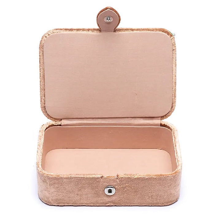 Samettirasia - Kukkaketo