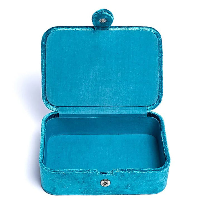 Samettirasia - Kukat ja perhoset