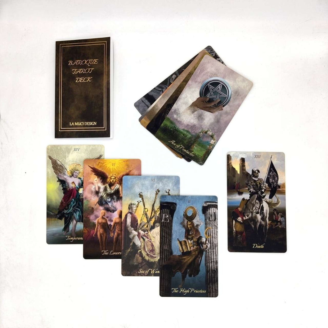 Baroque Tarot -korttien maalauksellista kuvitusta ja opaskirja.