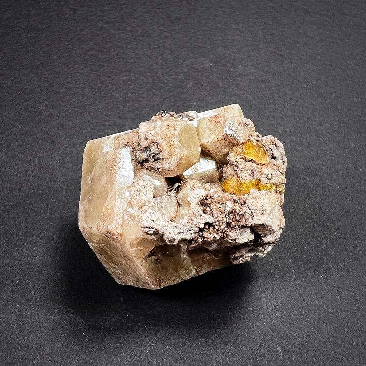 Grossulaari -kristalli